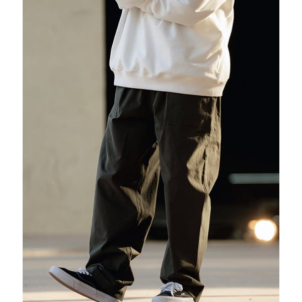 Front pocket design pants C4185