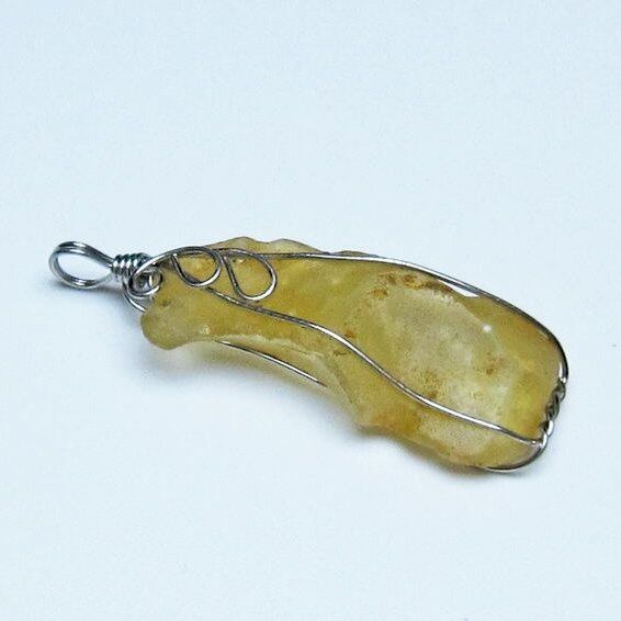 リビアングラス ペンダント 一点物 メール便可 112-13761