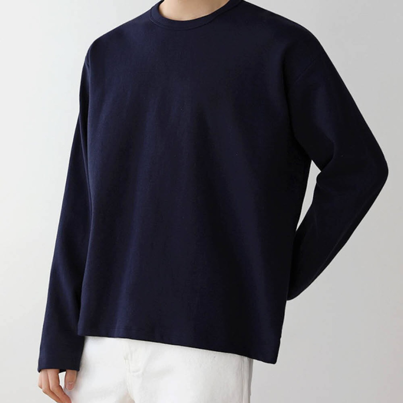 ベーシックラウンドネック薄手ロングTシャツ　MT0080054