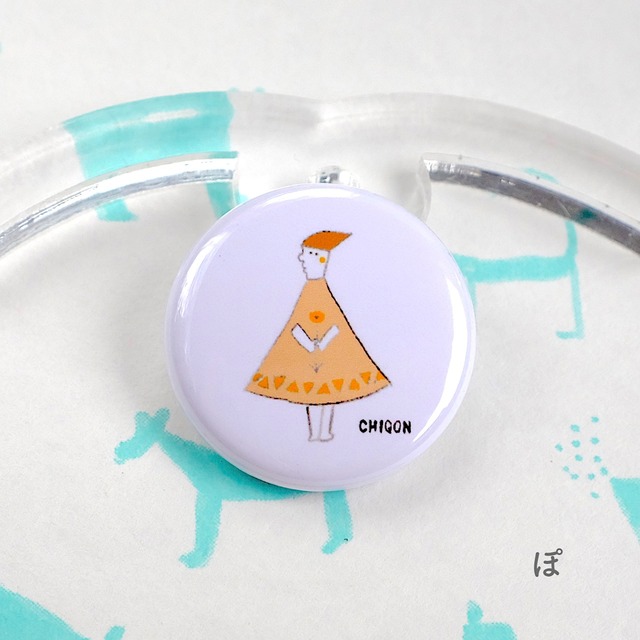 【CHIQON】ROUND  缶バッチ「ぽ」