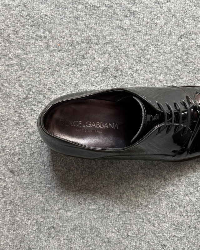 【DOLCE&GABBANA】 patent leather dress shoes
