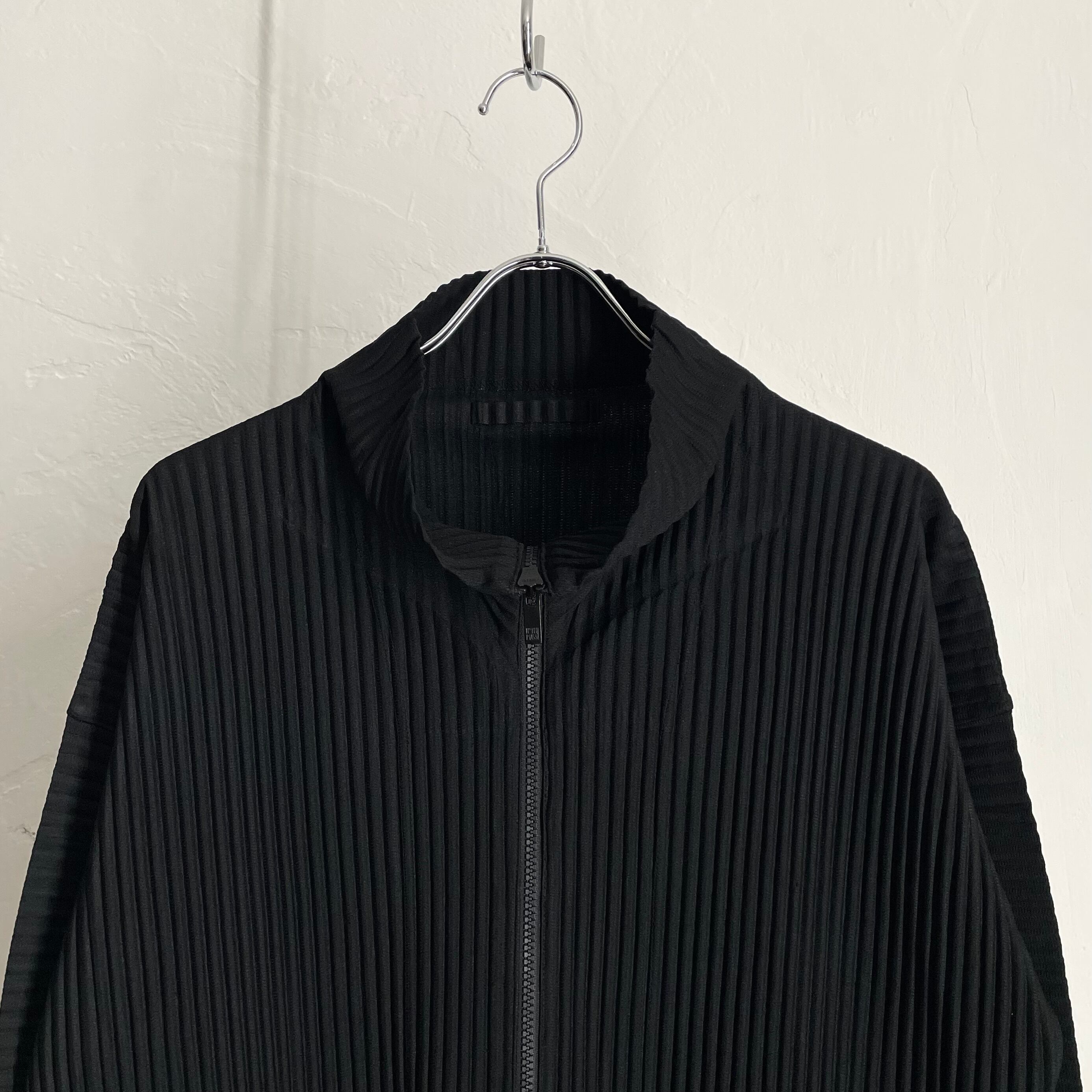 HOMME PLISSE ISSEY MIYAKE Zip-up Pleats Jacket | VOLAR