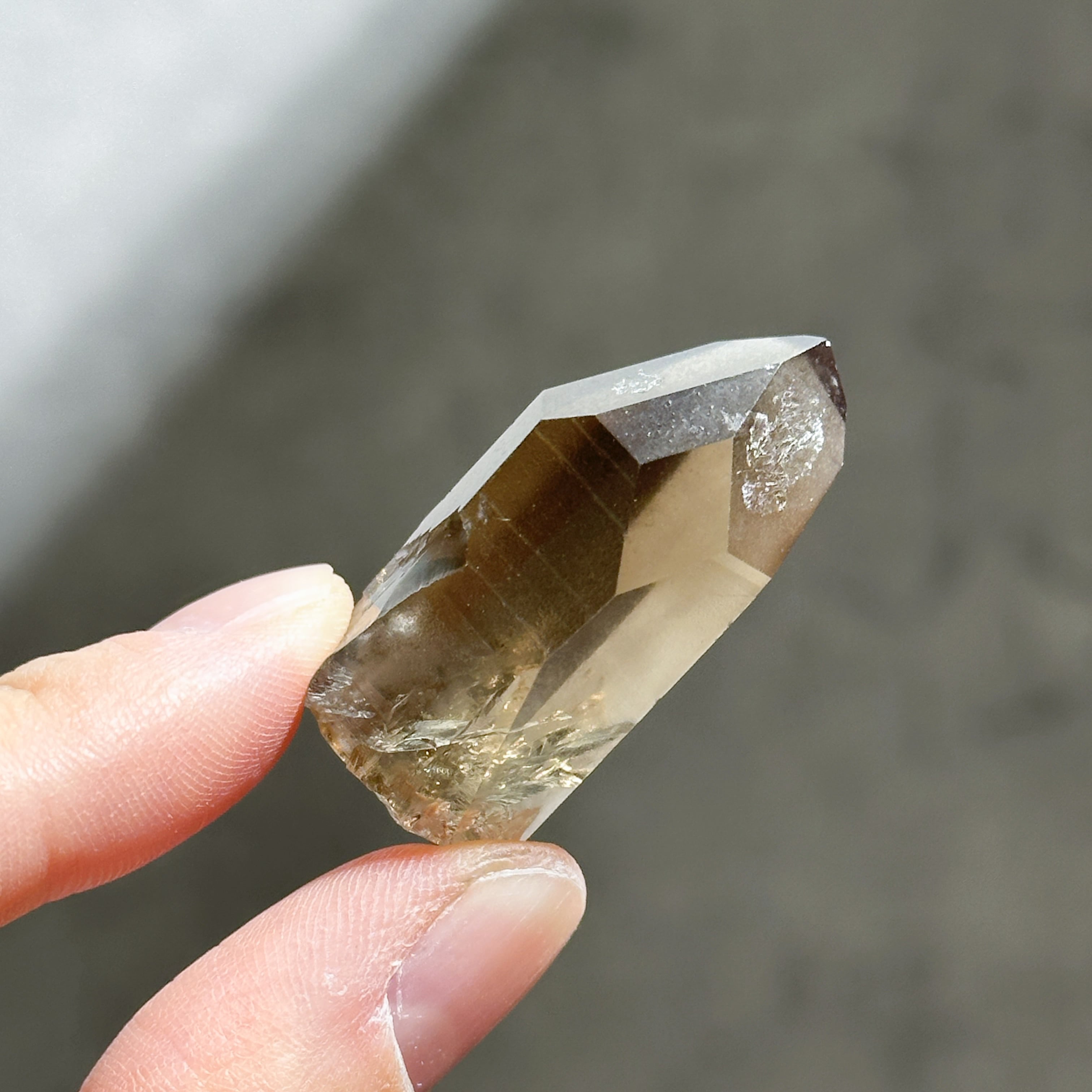 ブラジルミナスジェライス州産 ブラックルチルインスモーキークォーツDT ブラジルミナスジェライス州産 ブラックルチルインスモーキークォーツDT