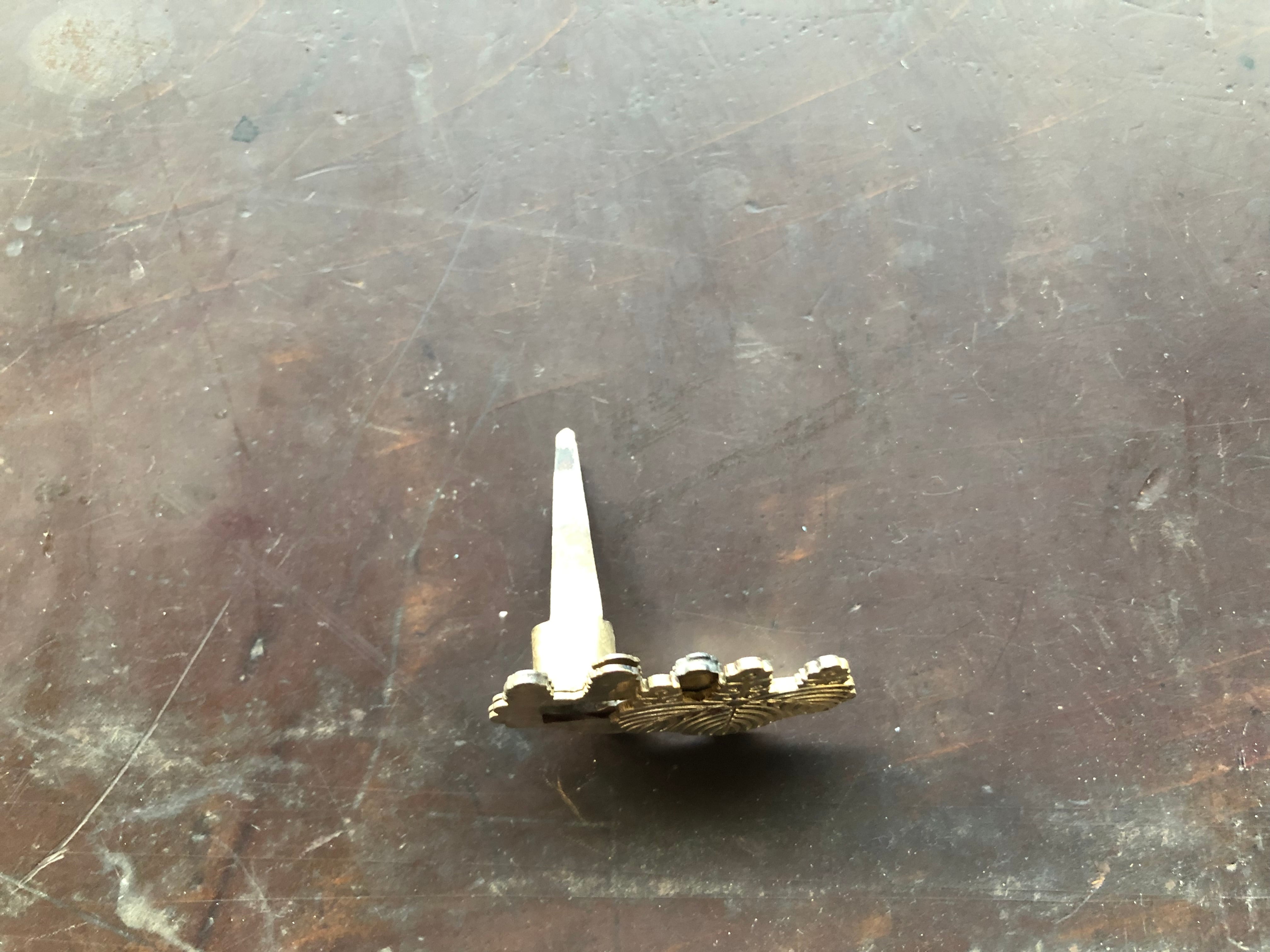 タンス鍵穴飾り 桐 昭和レトロ DIY 金物 ヴィンテージ | 昭和レトロ