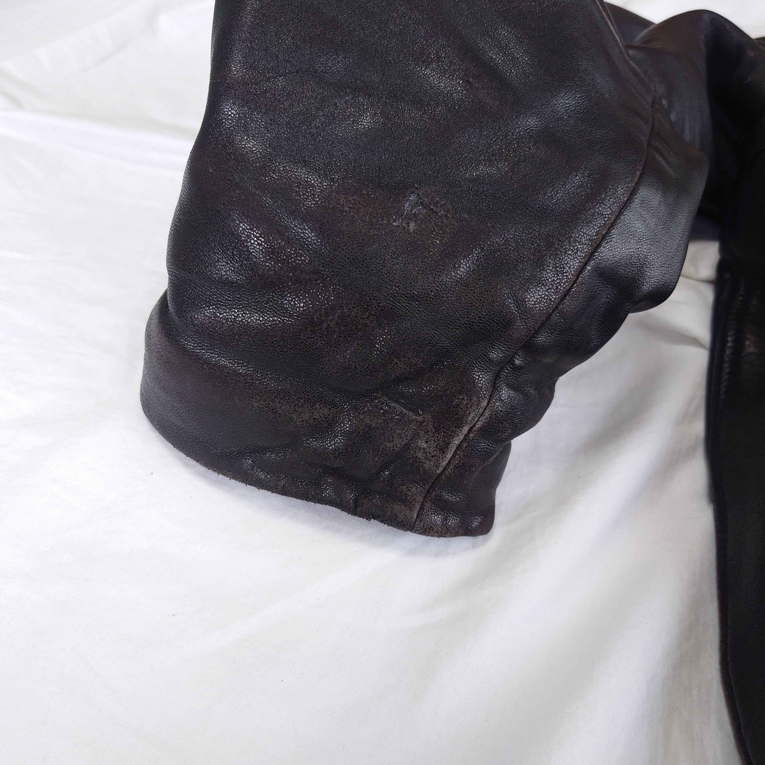 軍官給品】フランス軍 パイロットレザージャケット VTN ブラック 軍官給品】フランス軍 パイロットレザージャケット VTN ブラック