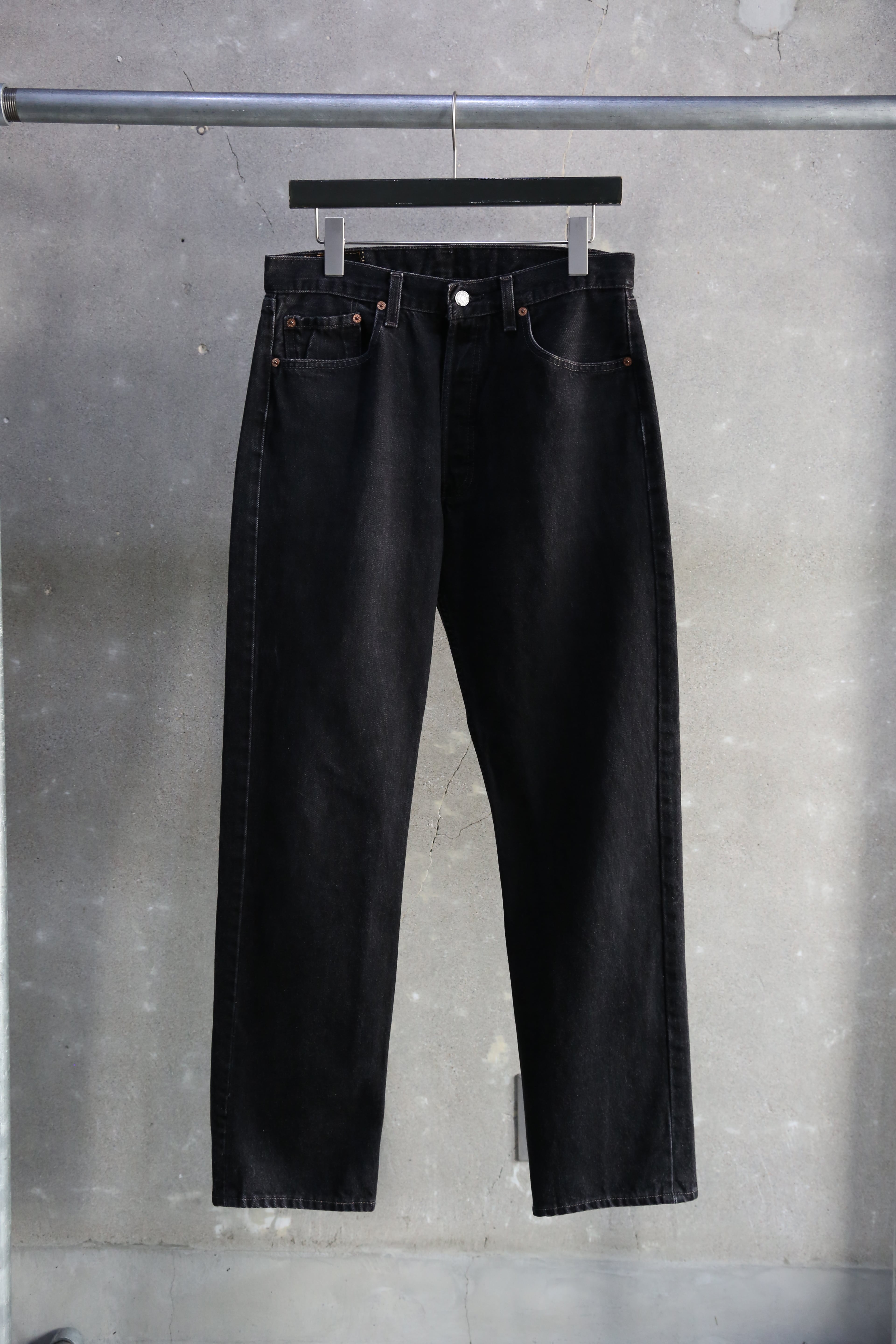 90s levi's 501 black denim pants usa製 90s【Levi's】501 Black Denim Pants USA製 | the Holic vintage clothing
