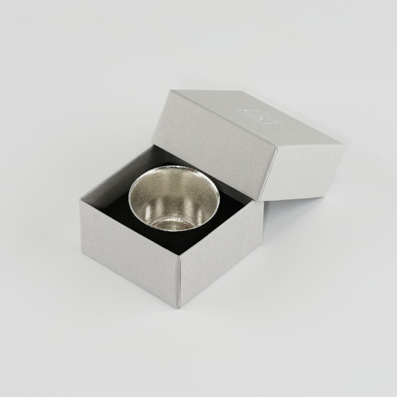 錫製の酒器／猪口》静波 猪口（単品）｜銀雅堂 | 生活を楽しむ専門店