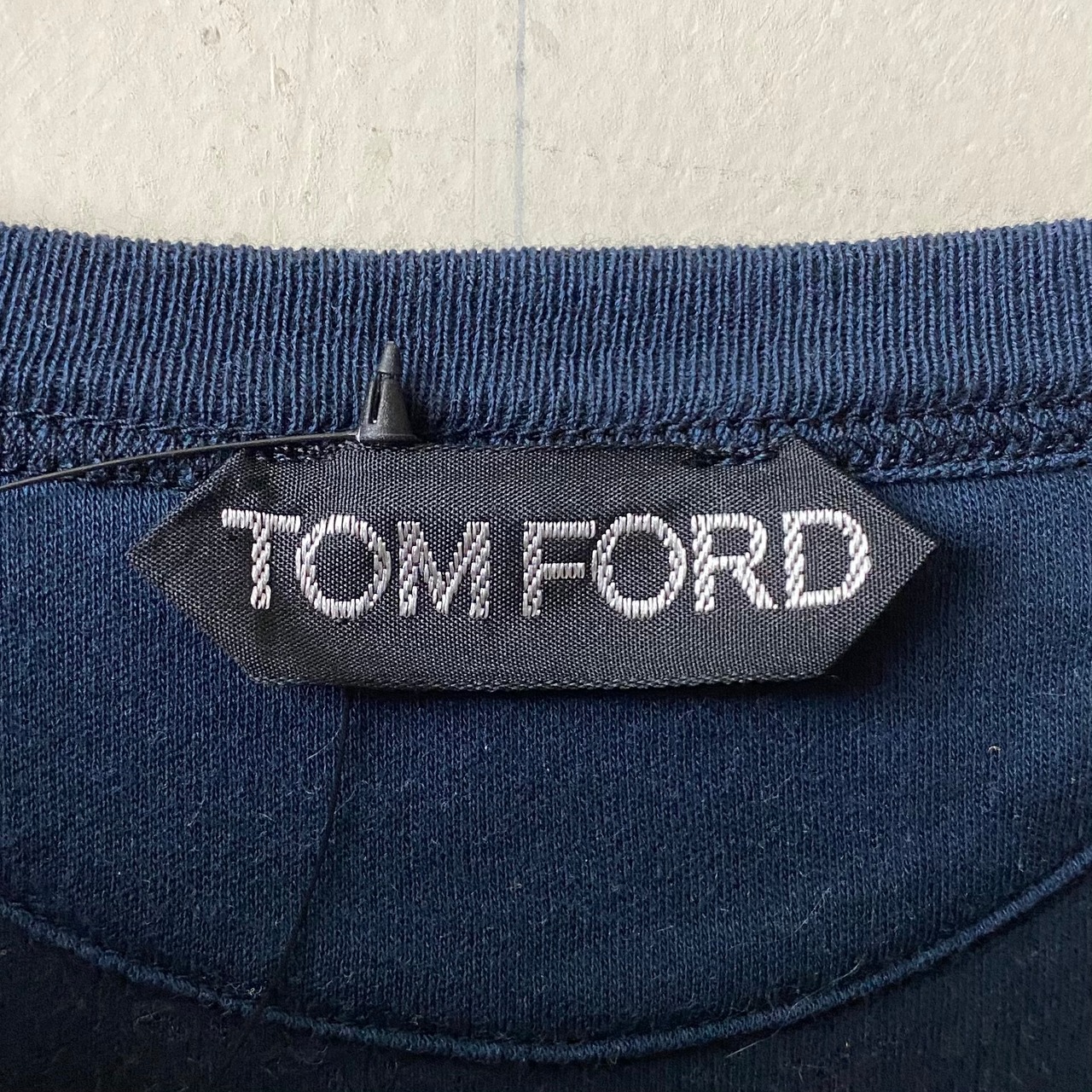 TOM FORD navy color henry neck tee