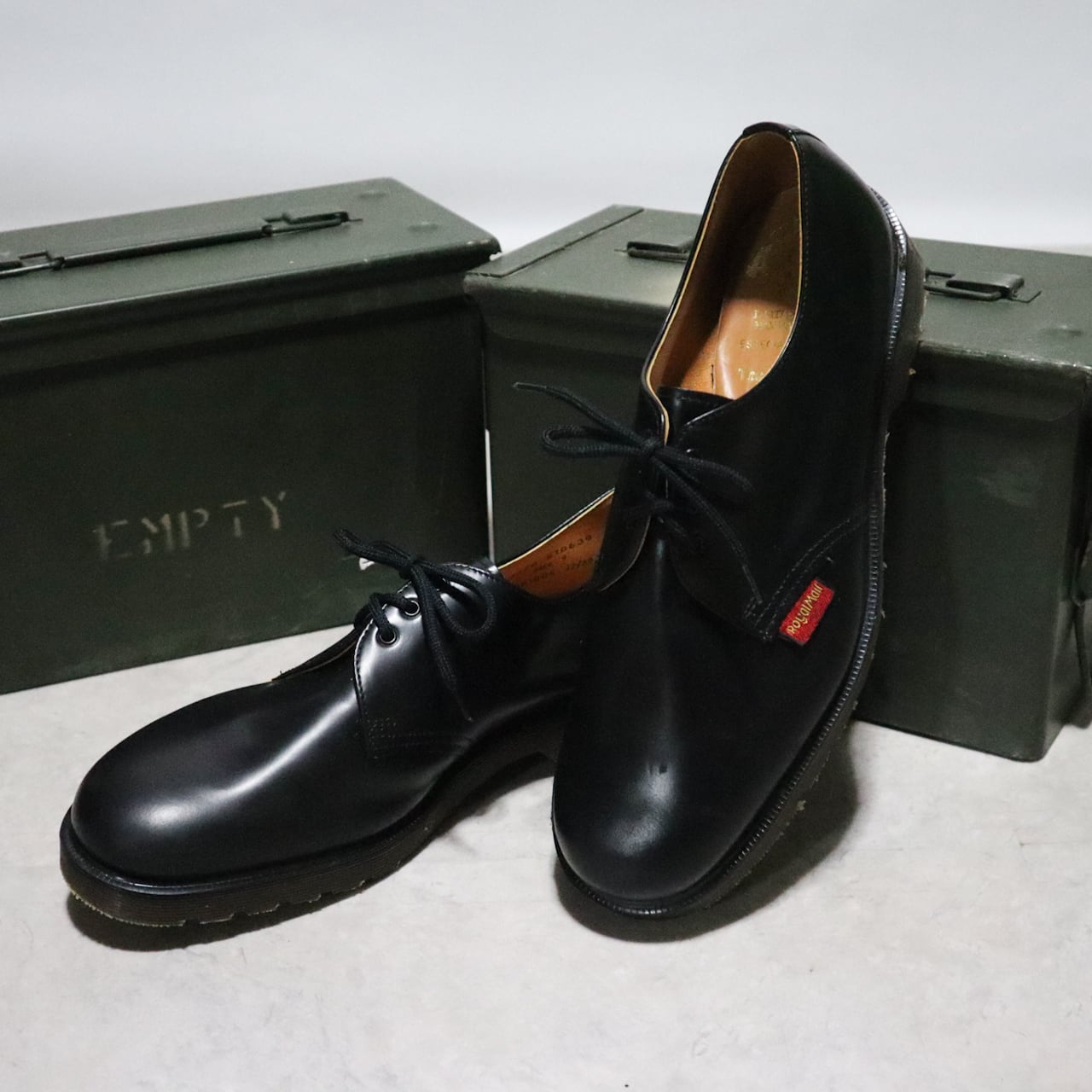 【DEAD STOCK】Dr.Martens for ROYAL MAIL POSTMAN SHOES MADE IN ENGLAND  ドクターマーチン ロイヤルメール ポストマンシューズ 英国製 デッドストック | CADAL8