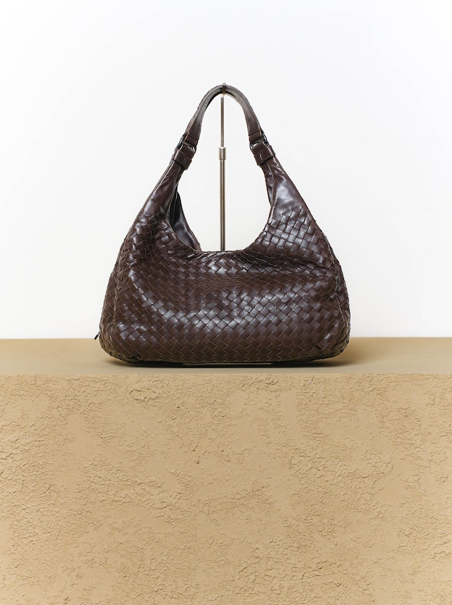 BOTTEGA VENETA ボッテガ・ヴェネタ Intrecciato Campana Hobo Bag