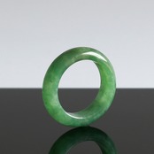 【10.5号】なかなか手に入らないとろけるグリーン！ A貨翡翠 jd_rg1397