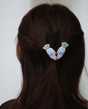 アリスのハンドヘアクリップ