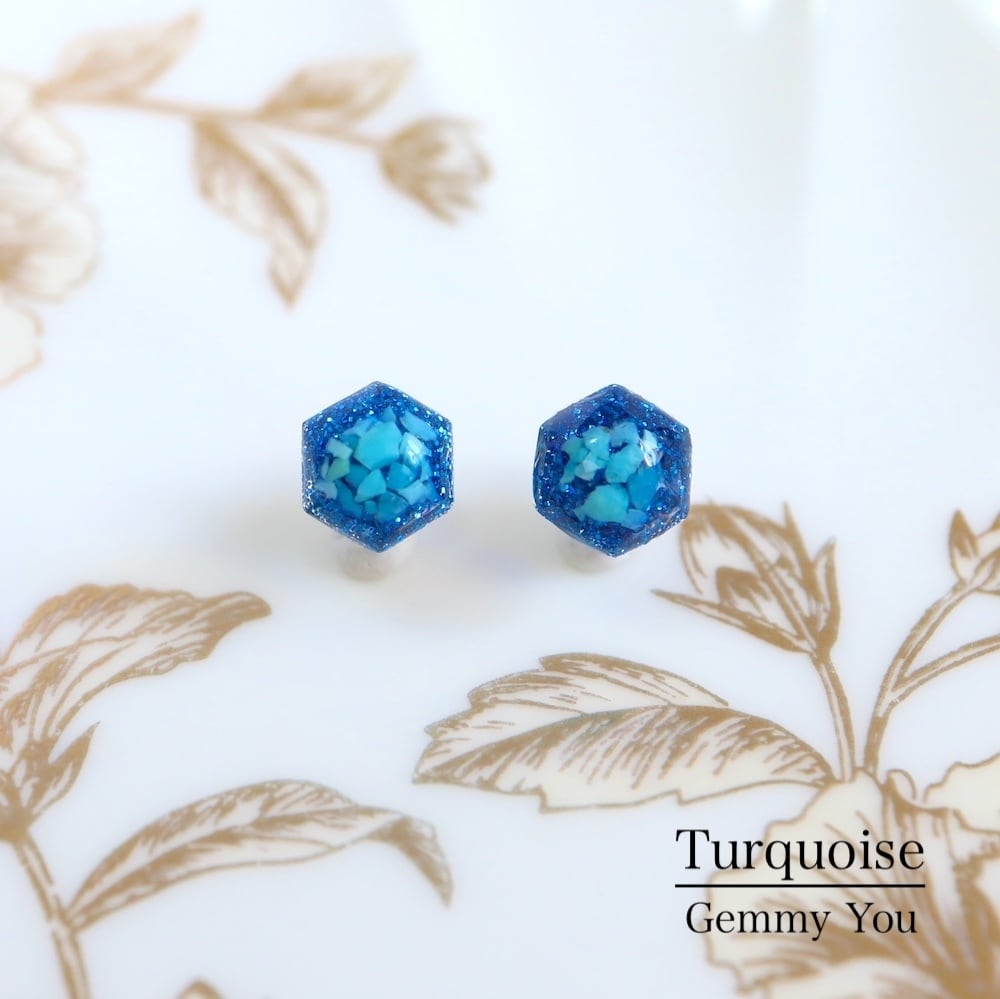hexagon】ヘキサゴン ターコイズ レジン トルコ石 ラメ ピアス ブルー