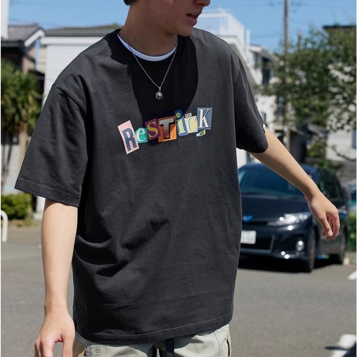 【RESTICK】Color sticker logo print T-shirt