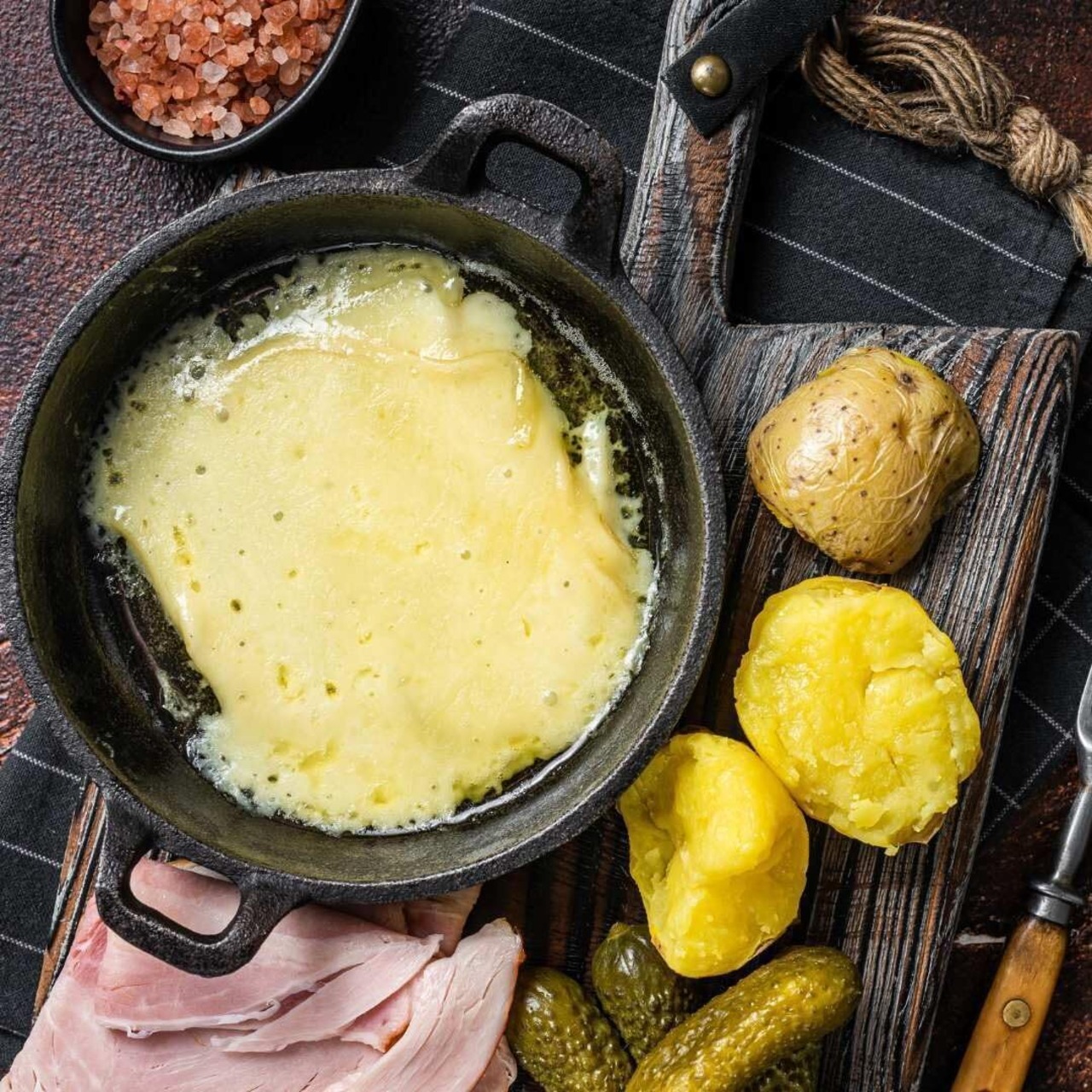 スイス産 エメンタールチーズ 400g｜12ヶ月熟成・マイルドでナッツの風味｜とろける万能チーズ・フレッシュカット Swiss Emmental Cheese 400g – 12 Months Aged | Mild & Nutty | Melting All-Purpose Cheese | Fresh Cut