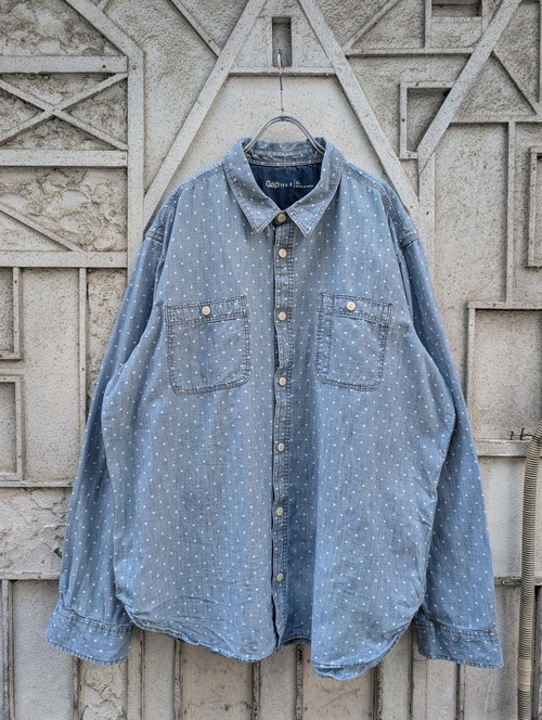 "GAP" dot denim shirt