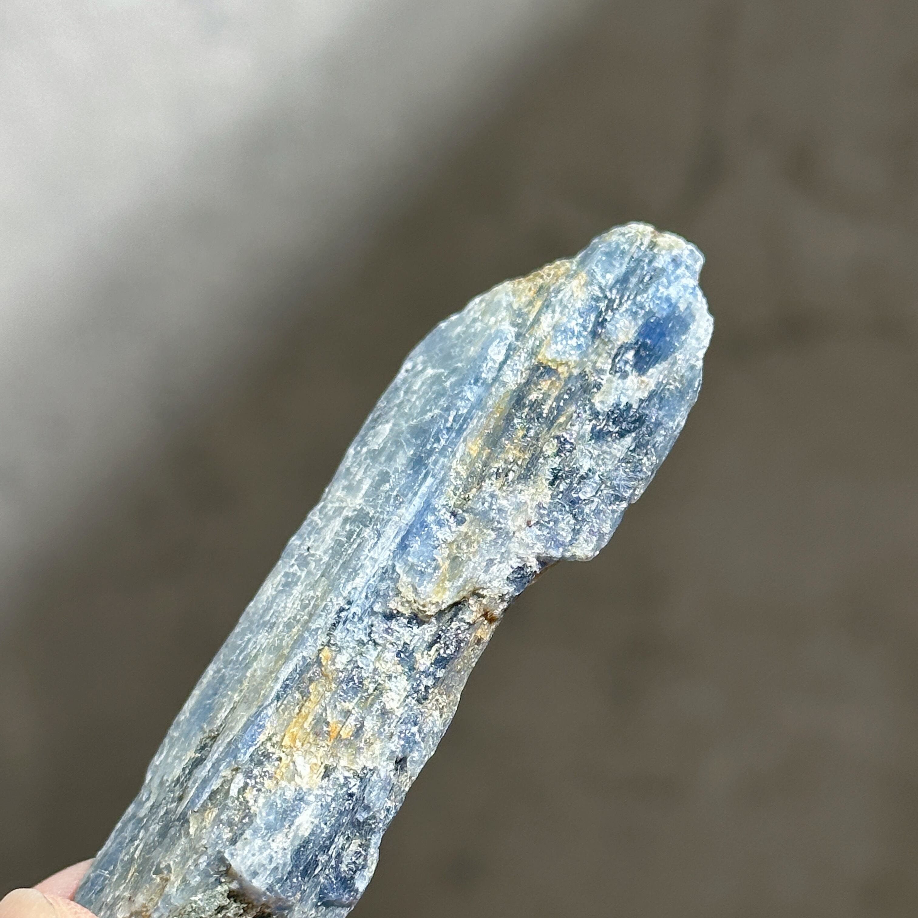 パワーストーン天然石原石カヤナイト1367gNo.78