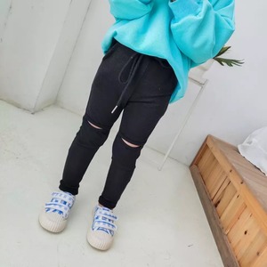 オシャレ♡動きやすい♪膝スリット入りジャージパンツ♪黒 子ども服 キッズ 男女