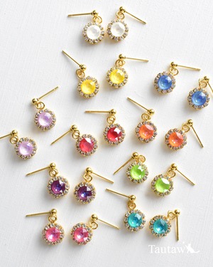 【フラワー煌めきクリスタル 10色展開】 ピアス・イヤリング｜スワロフスキー使用 受注生産