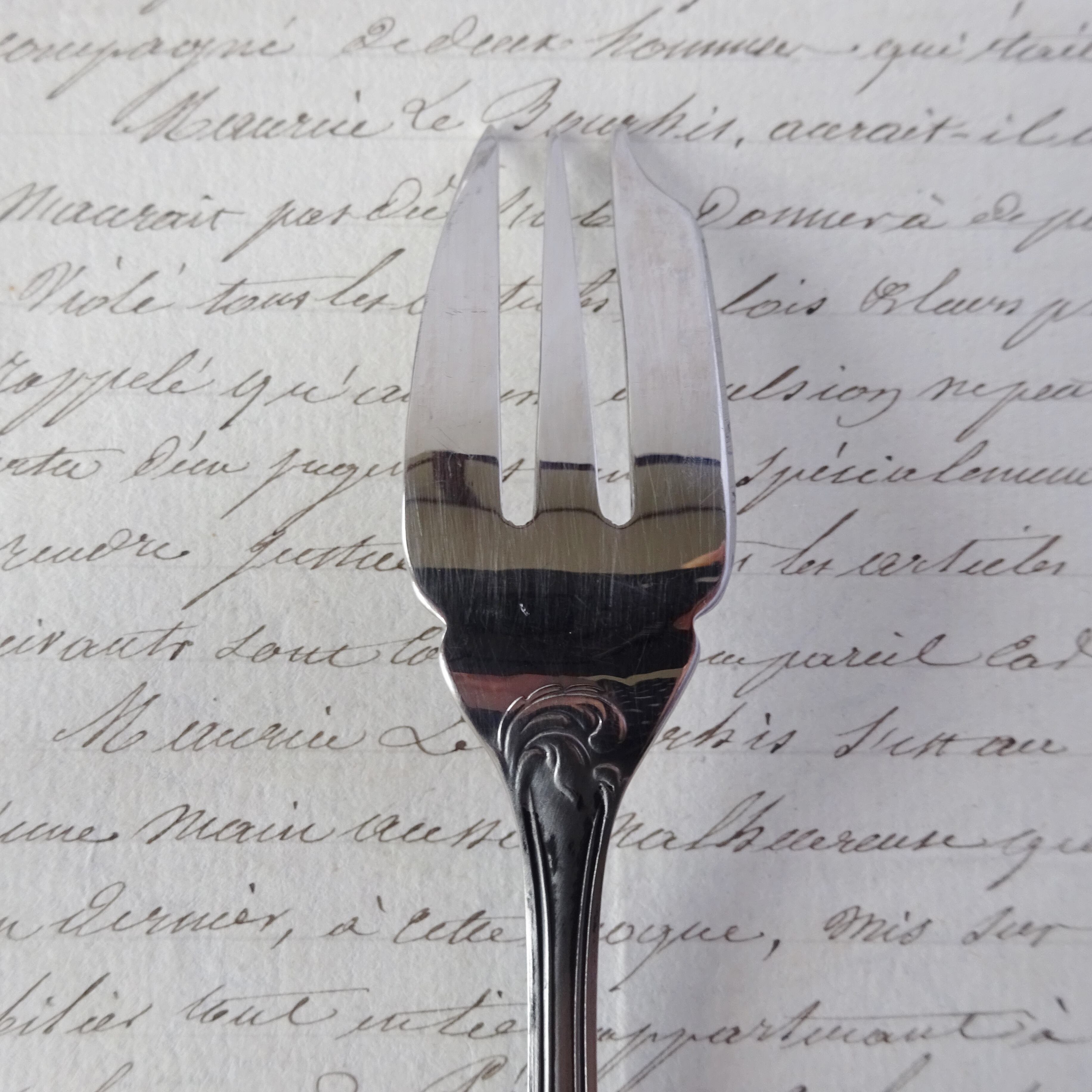 Ancienne ménagère à dessert style  Louis XV de la marque CHABANNE