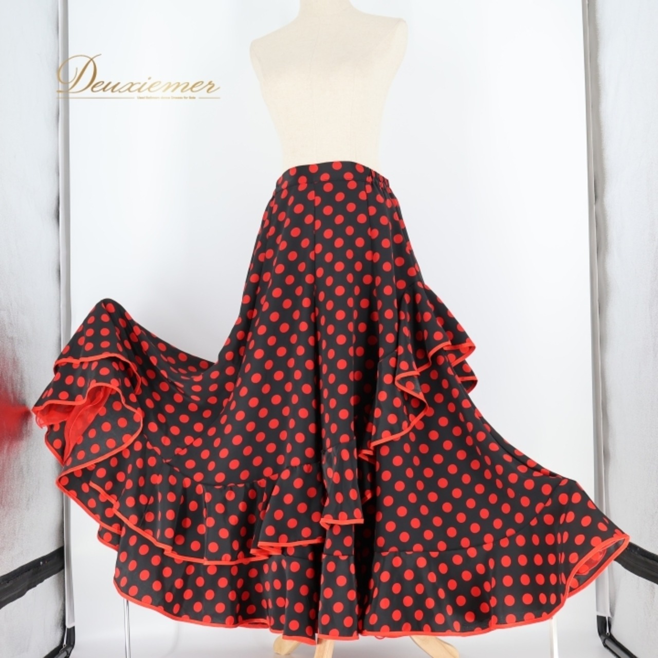 フラメンコ 衣装 ファルダ スカート 黒 赤 水玉 ドット フリル ポップ prima boutique プリマブティック ブラック系 レッド系 大人用 舞台衣装 ダンス衣装 おしゃれ レディース