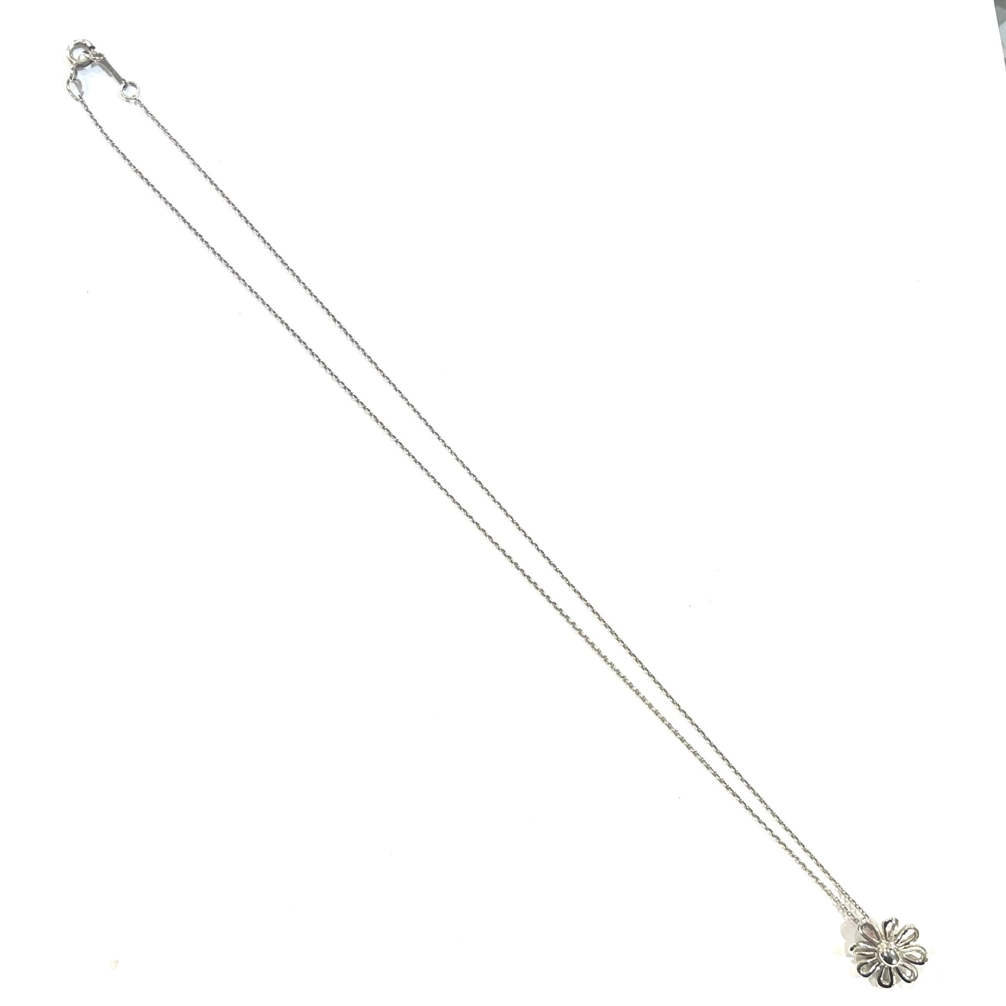 TIFFANY&CO.】2309 花咲く季節に。幸せ運ぶティファニーデイジー