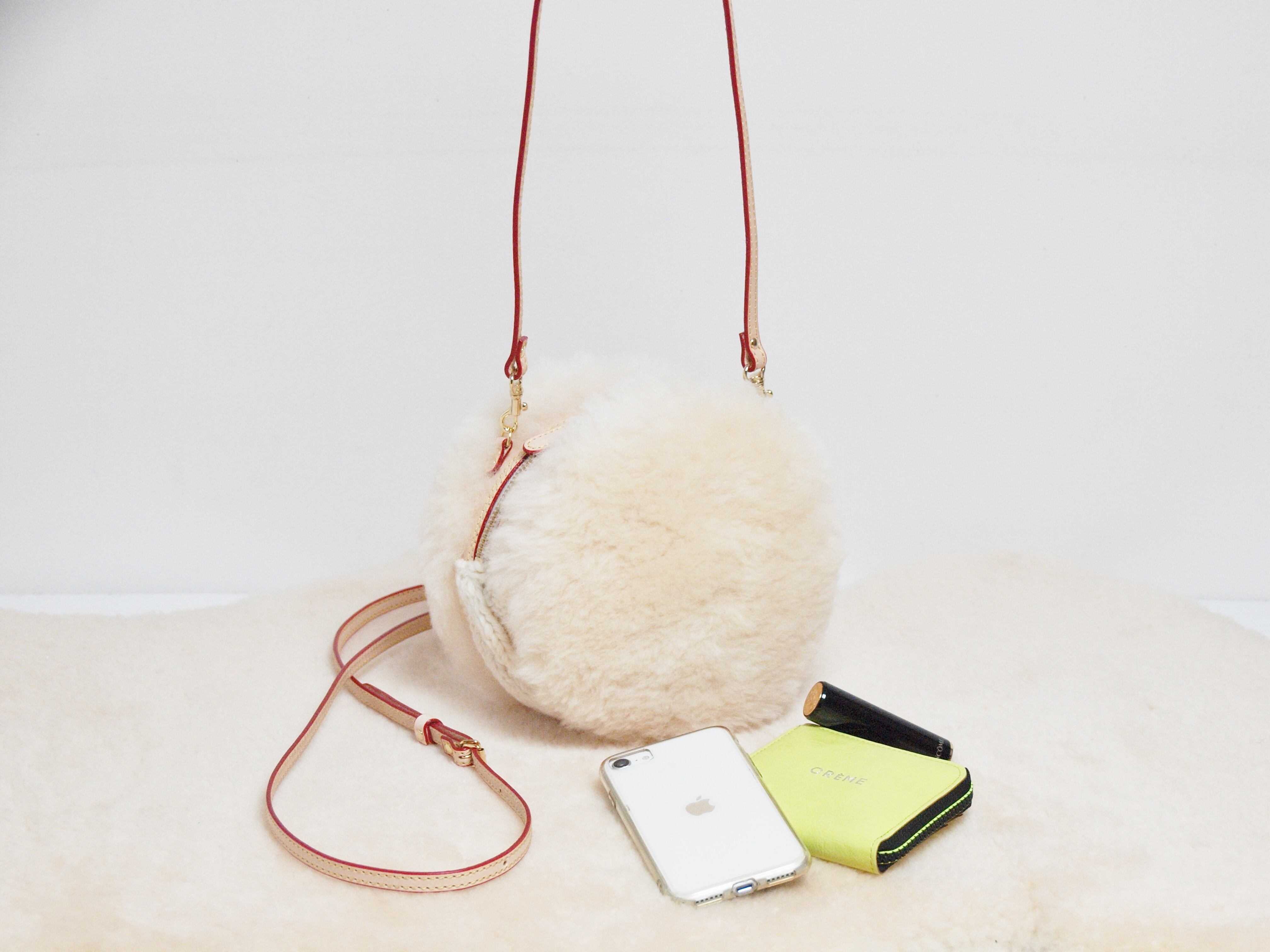 muku MACARON 712 アイボリー ムートン 手編みニット 丸 2WAY