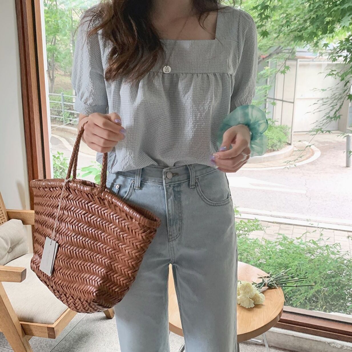 トップス レディース 半袖 半袖トップス ブラウス スクエアネック かわいい 可愛い きれいめ シンプル 清楚 清楚系 ナチュラル 大人 上品 おしゃれ お洒落 オシャレ 大人可愛い 大人女子 ラブリー キュート S M L XL ミントグリーン ブラック 柄 夏 誕生日 バースデー ランチ 記念日 ママ 学生 大学生 カフェ 通学 デート お出かけ ショッピング 買い物 休日 女子会 旅行 リゾート 公園 ピクニック ファッション コーデ スタイル モテ インスタ インスタ映え トレンド 流行 韓国