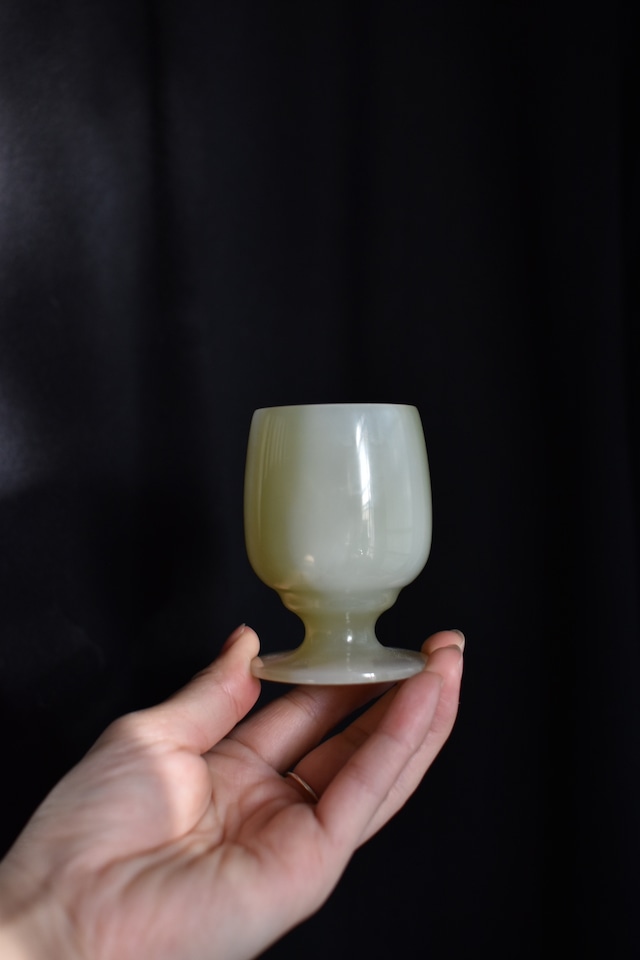 Onyx wine glass