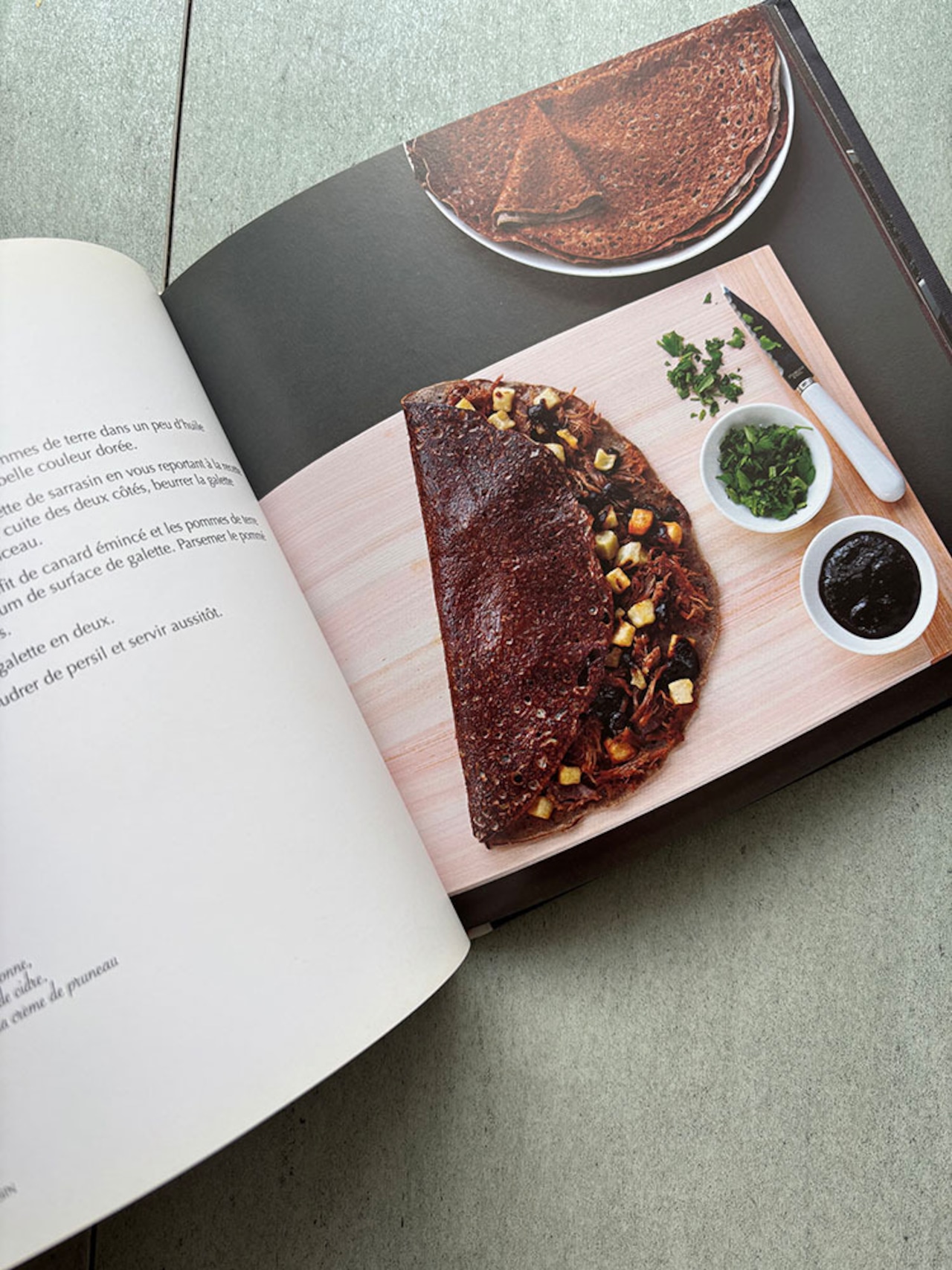 フランス古本　料理本　クレープ　ガレット　レシピ本　カフェ 19psg8-1