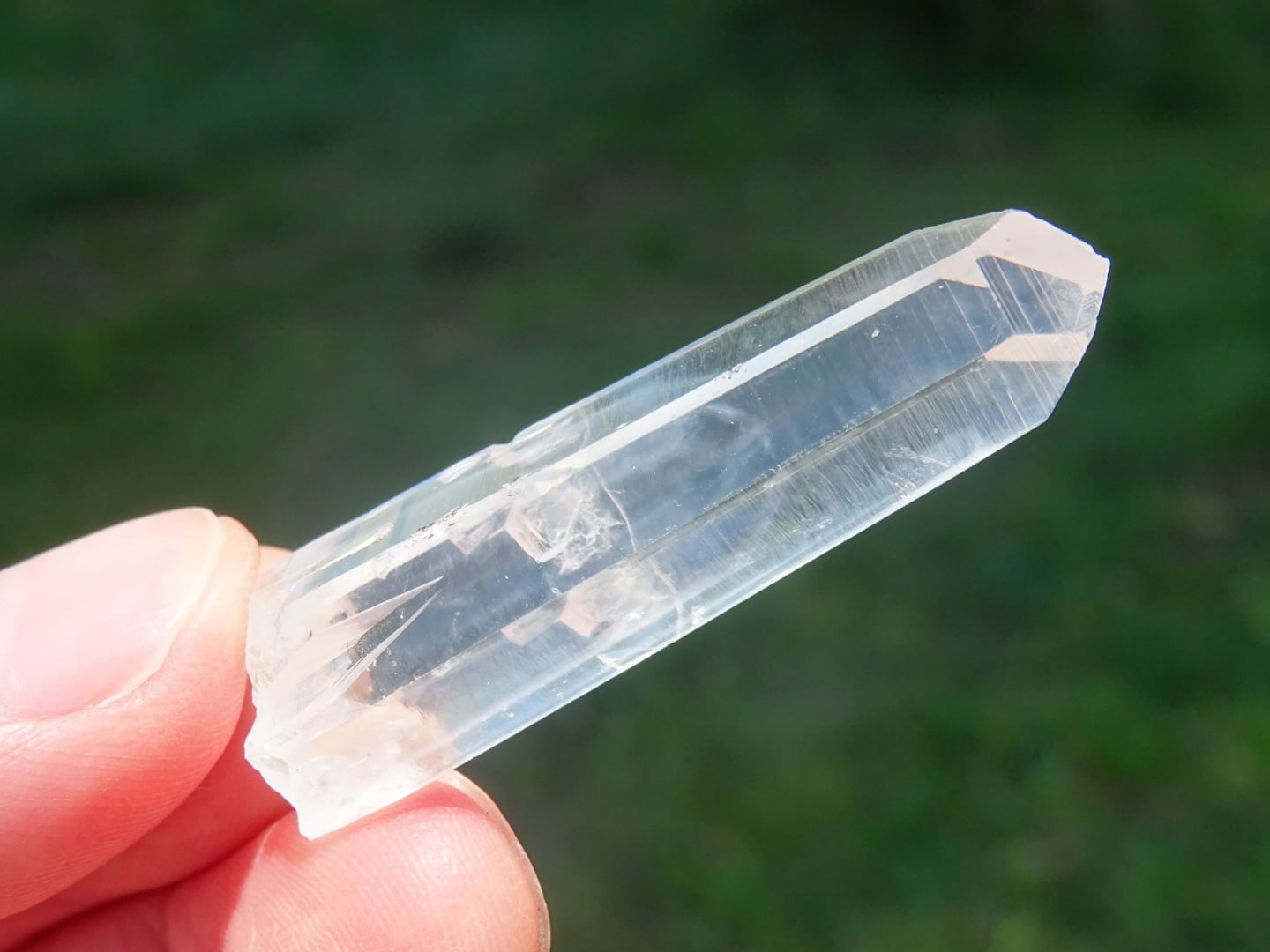 巨大 水晶のカテドラル 35キロ ヴィジョンクォーツ シンギング