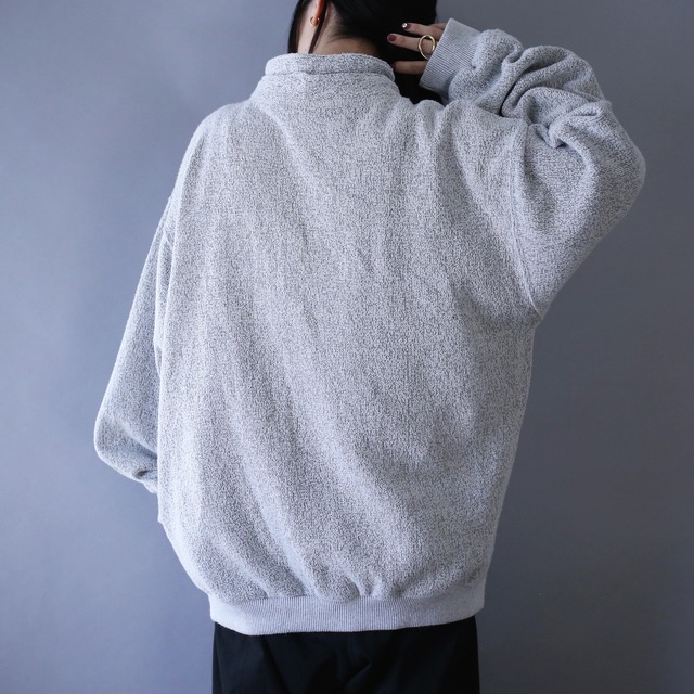 "刺繍"one point design over silhouette design sweatshirt