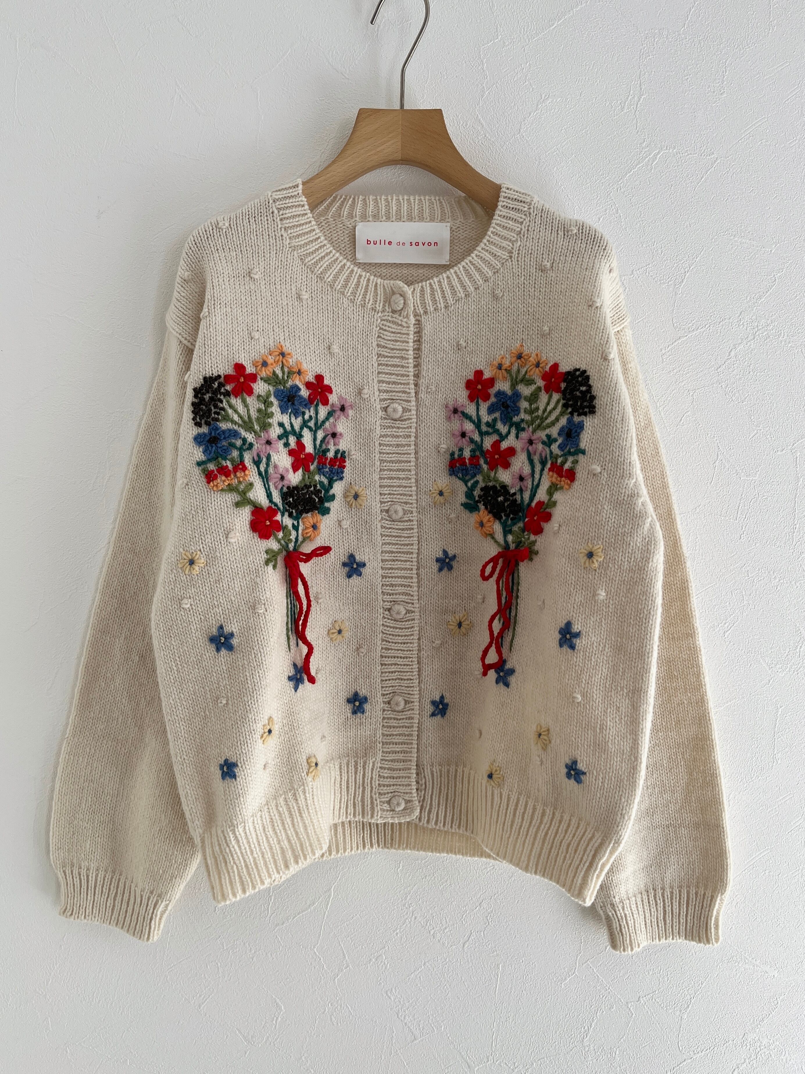 bulle de savon／ペルーハンドニット ブーケ刺繍 カーディガン (シロ