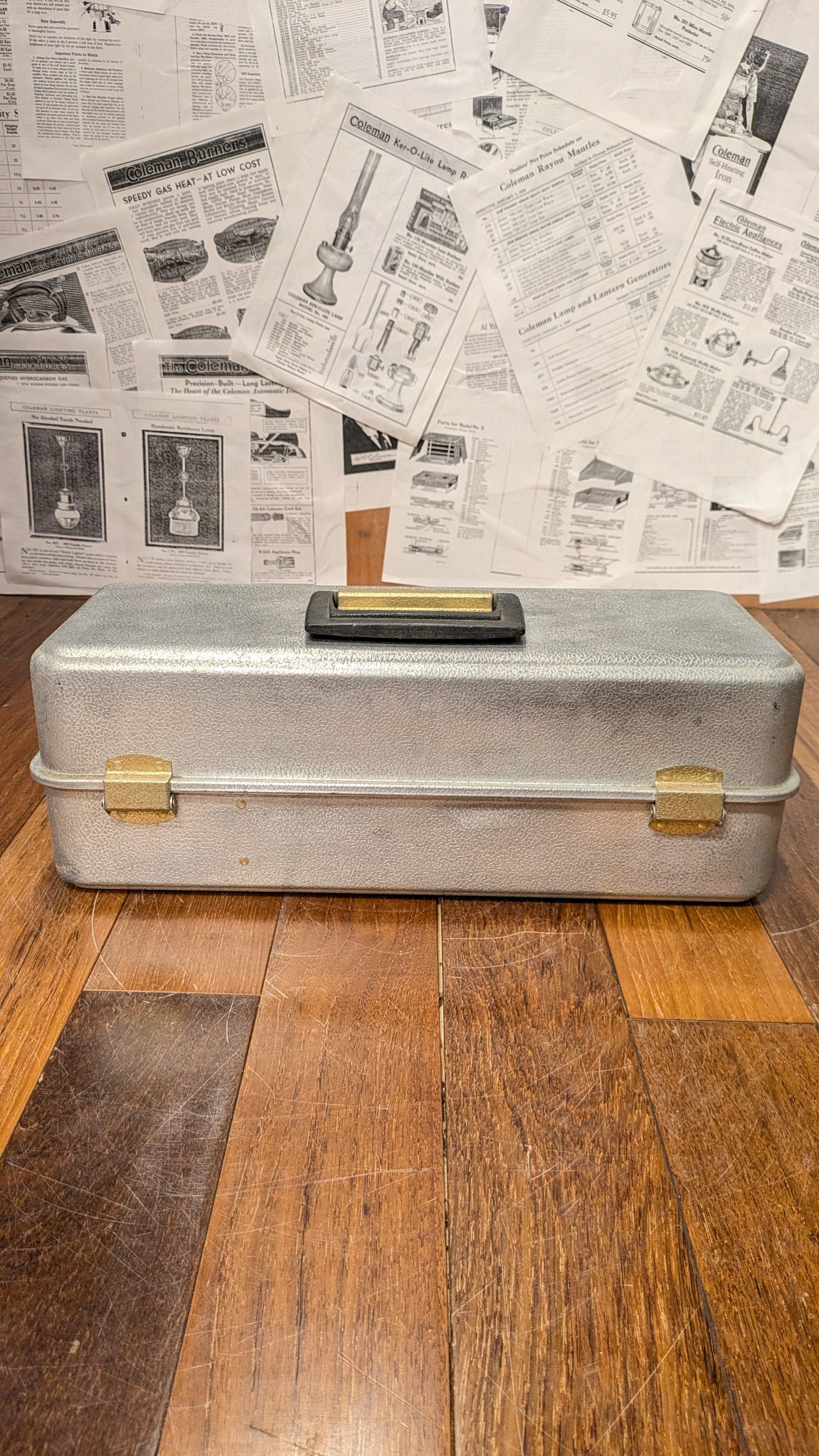 Vintage UMCO 173 AS TackleBox Aluminium ToolBox Antique Fishing