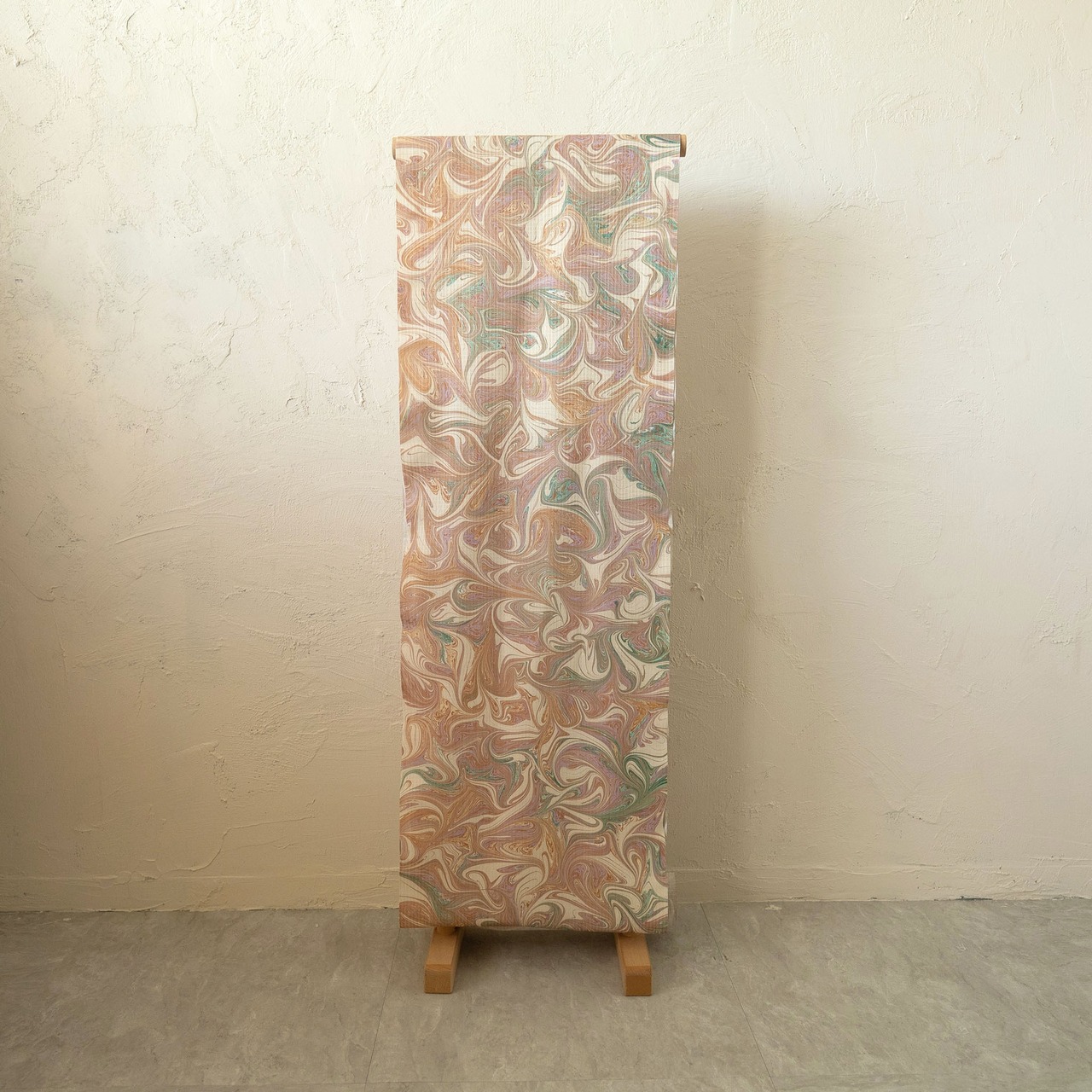 「桃香」マーブル柄〜洗えるきもの（シルジェリー格子柄）〜