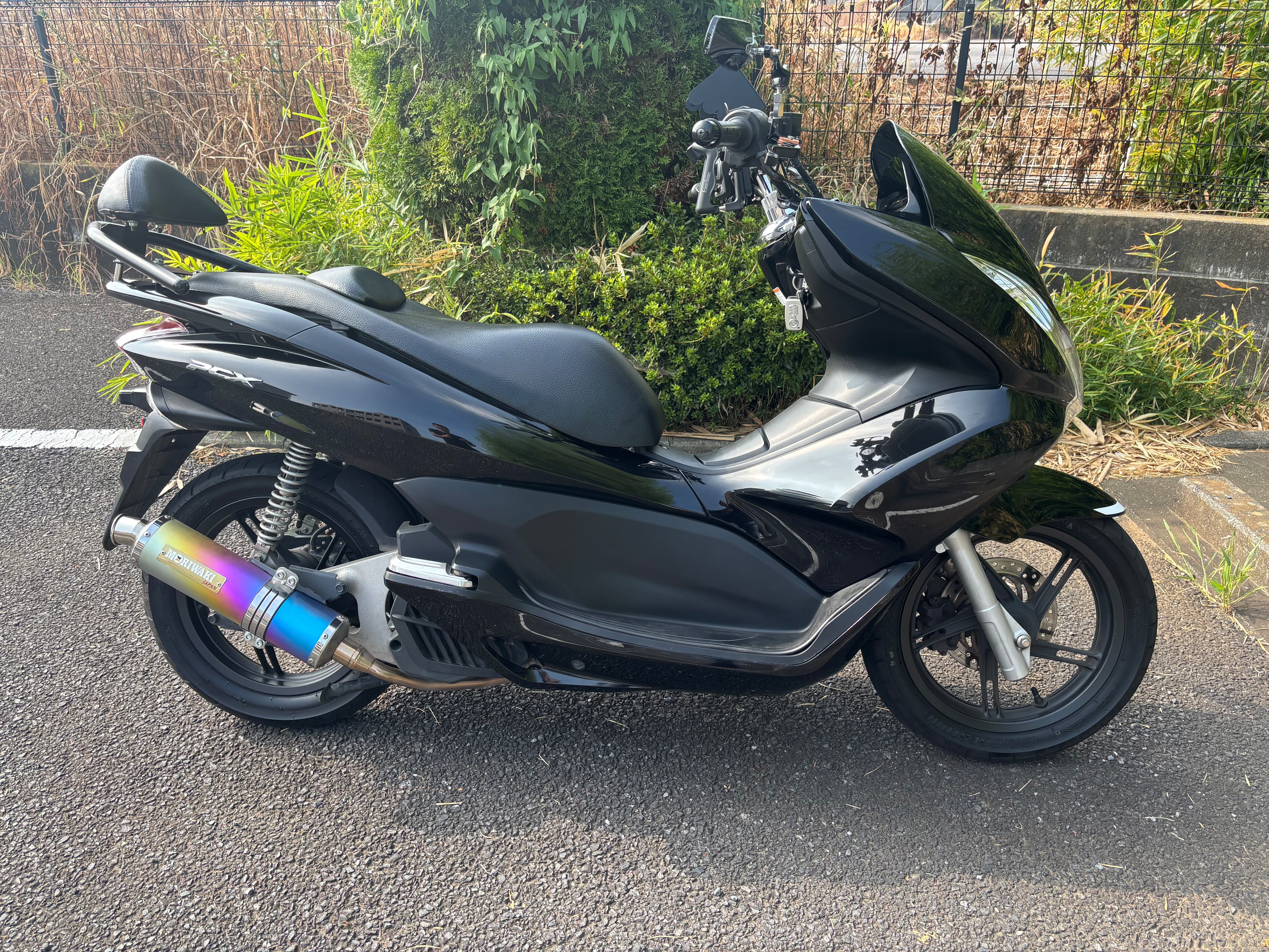 PCX125 JF28 後期 モリワキマフラー バックレスト | K・B・S