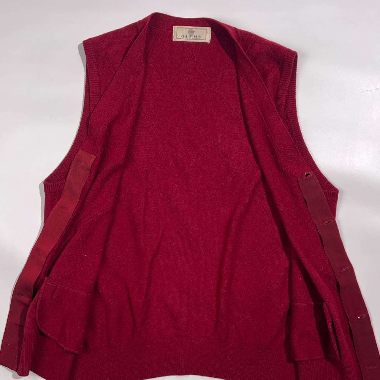 カシミヤ100% ALPHA アルファ ダイヤ柄 前開き ニット ベスト L/ワインレッド系 メンズ