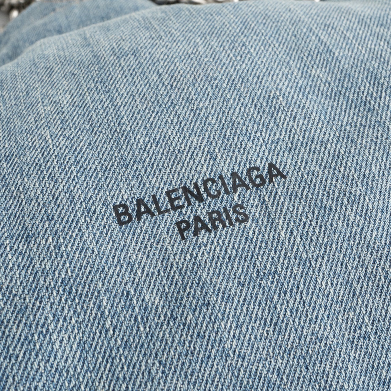 バレンシアガ クラッシュ スモール トートバッグ デニム SS24