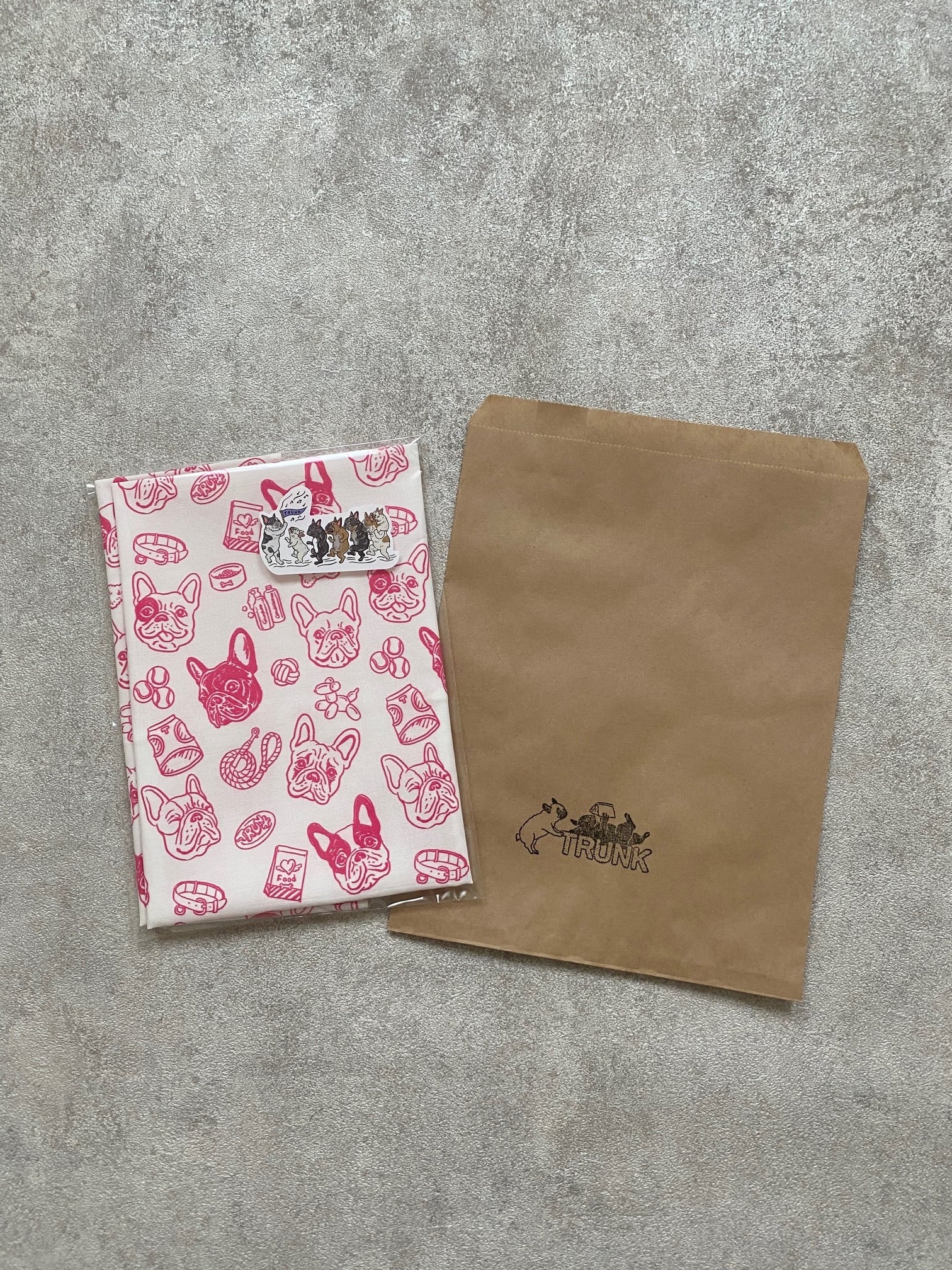 TRUNKN newデザイン ハンカチ