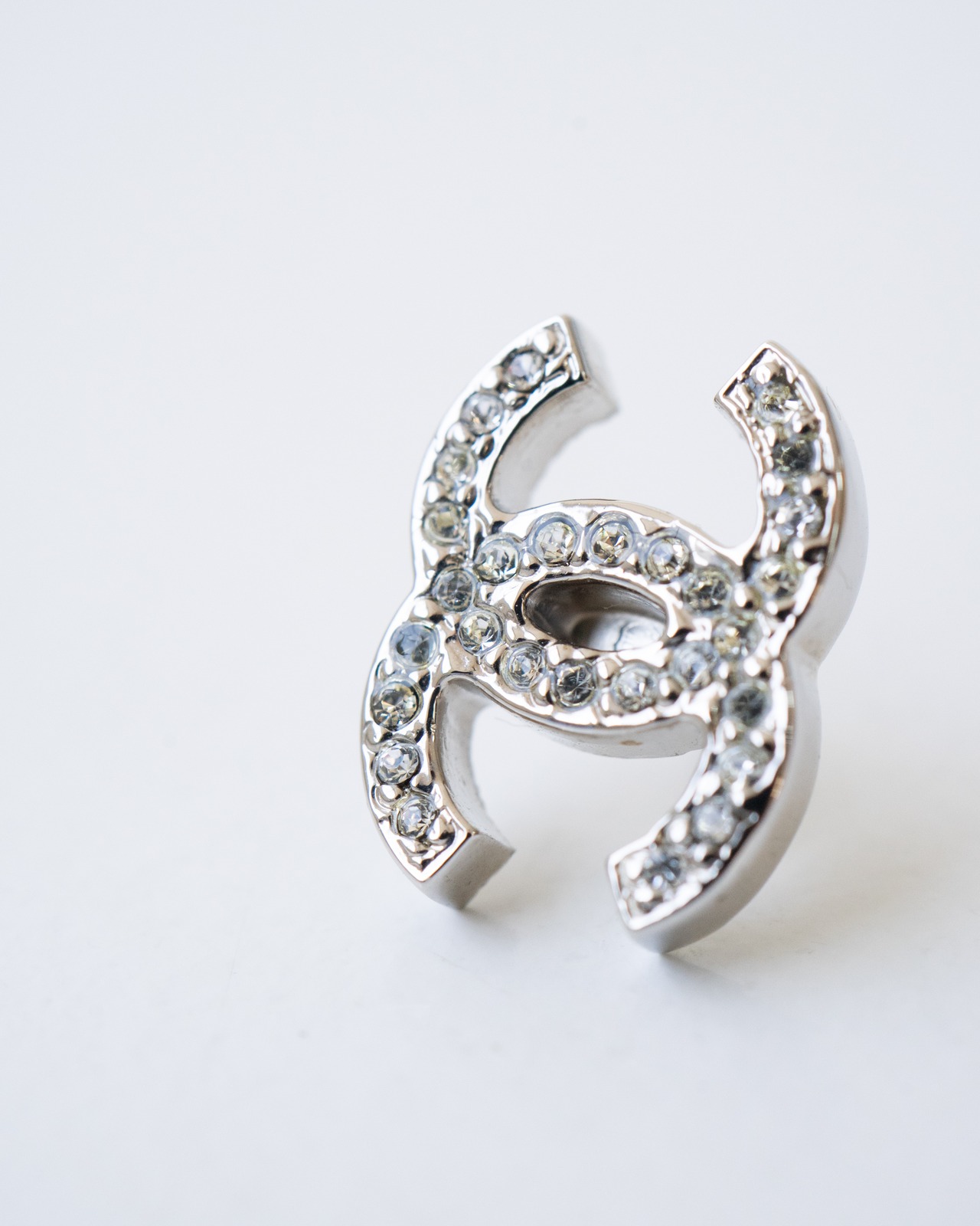 〈CHANEL〉CC mark Pin brooch 2007AW