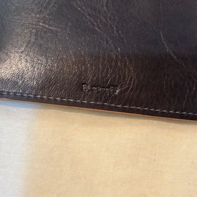 B.stuff　名刺入れ