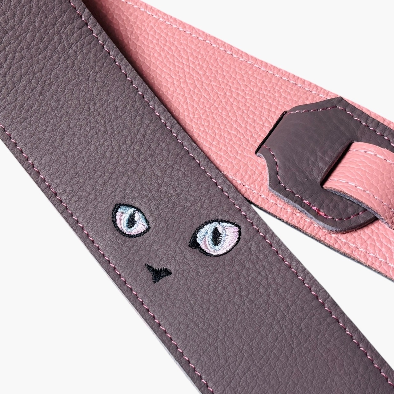 ねこ刺繍ストラップ Gray/Pink