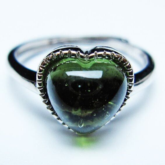 モルダバイト リング モルダウ石 指輪 ハート フリーサイズ 13号 一点物 メール便可 [M便 1/20] 199-718