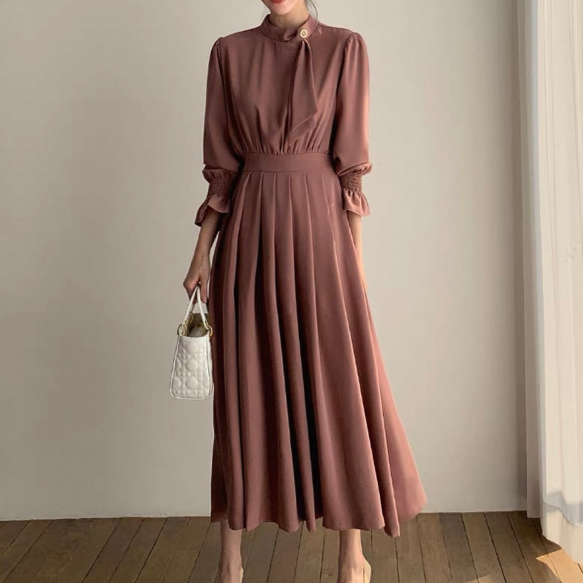 スタンドカラーリボンワンピース YH8921