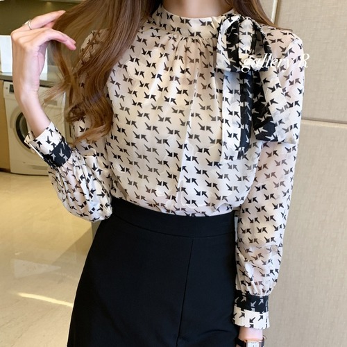 トップス　ブラウス　柄ブラウス　ボウタイ