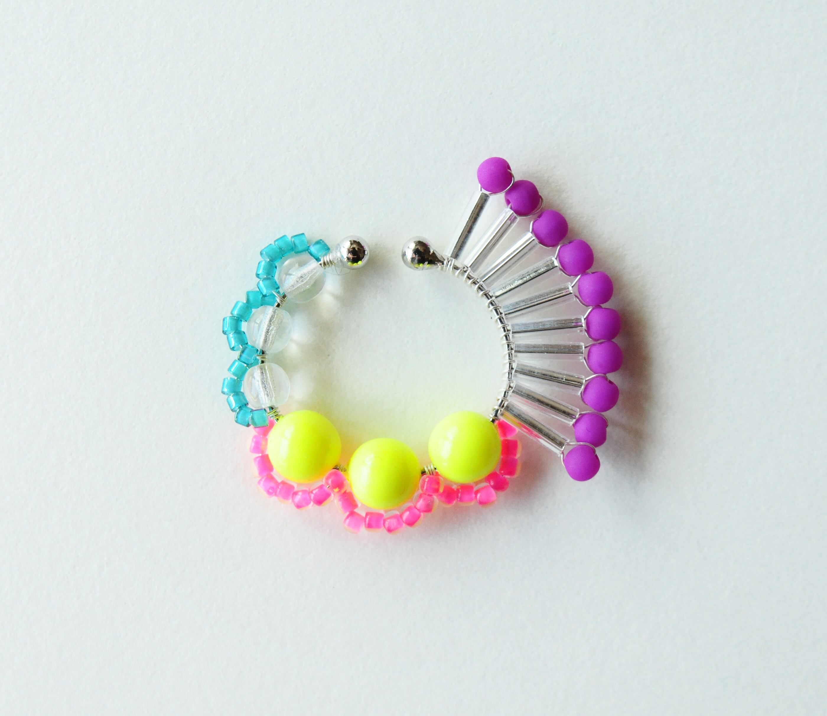 ＜Rollo～イロヅクビジュー～＞イヤーカフ『 ハミングバード/hummingbird 』<NEON/YELLOW(26)>