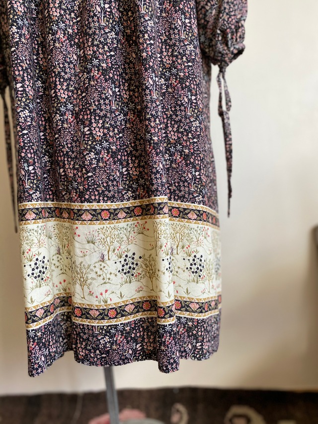 70s Floral Smock Dress