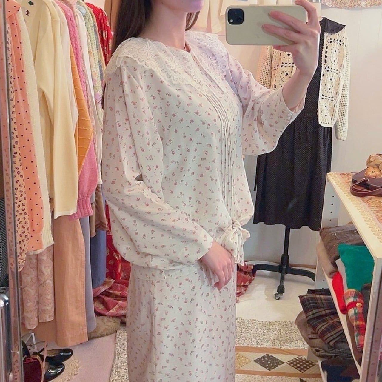 mini rose lace collar separate one-piece