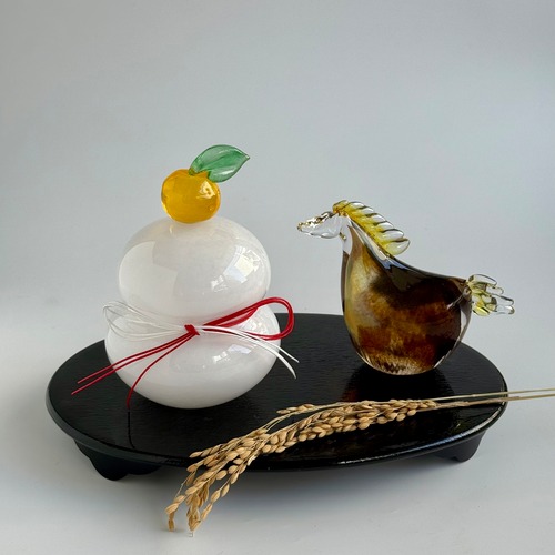 可児友紀　ガラスの鏡餅Ｌ × 干支M　ＬMセット【黒台・稲穂付き】