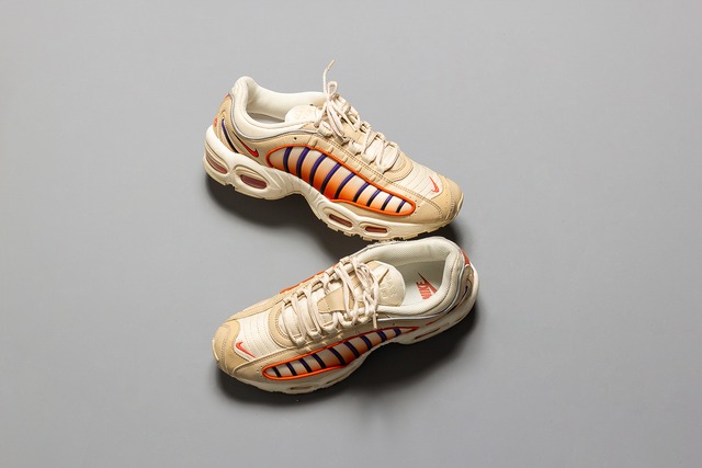 NIKE AIR MAX TAILWIND Ⅳ